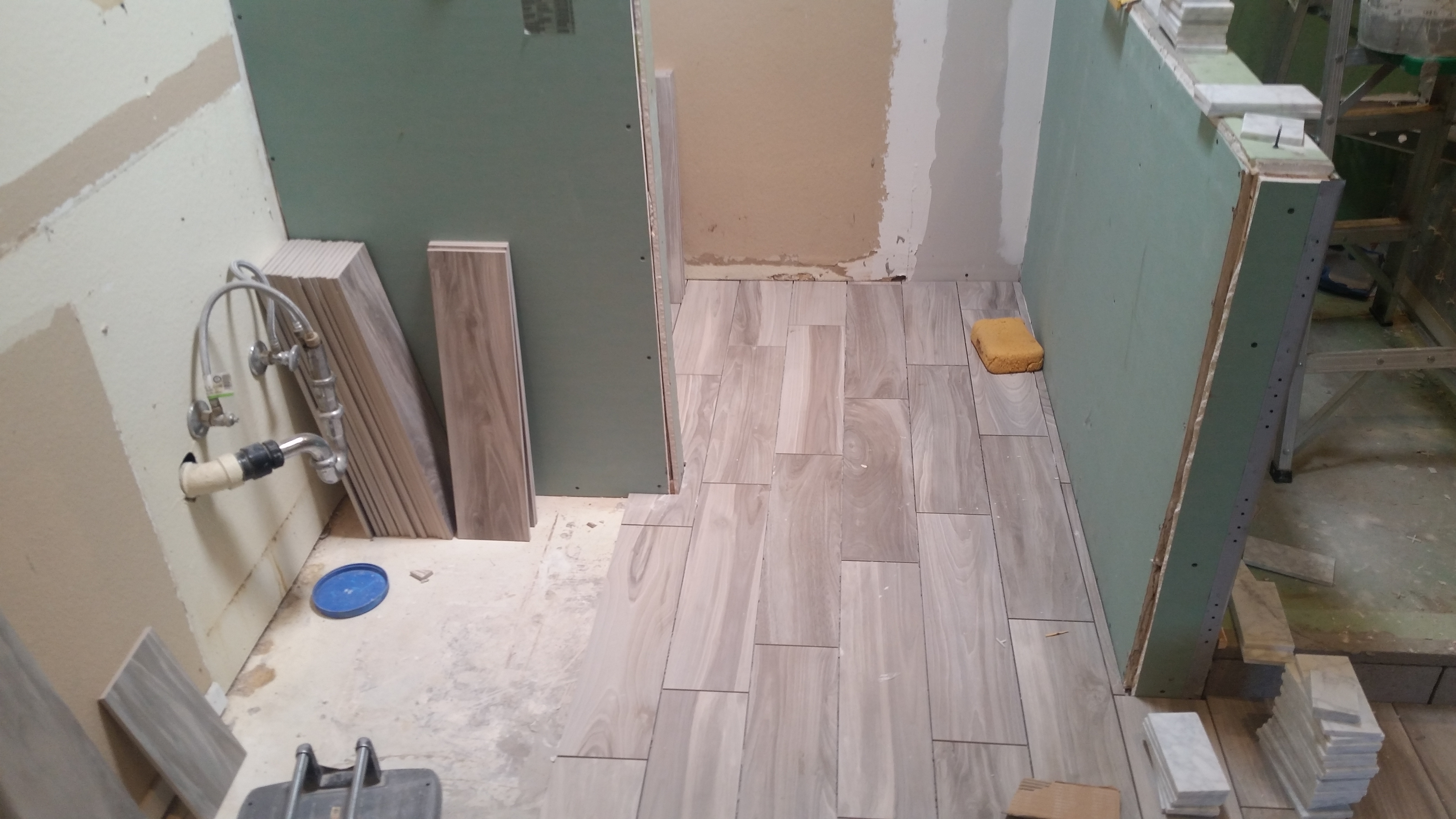 Bathroom materials and finishes