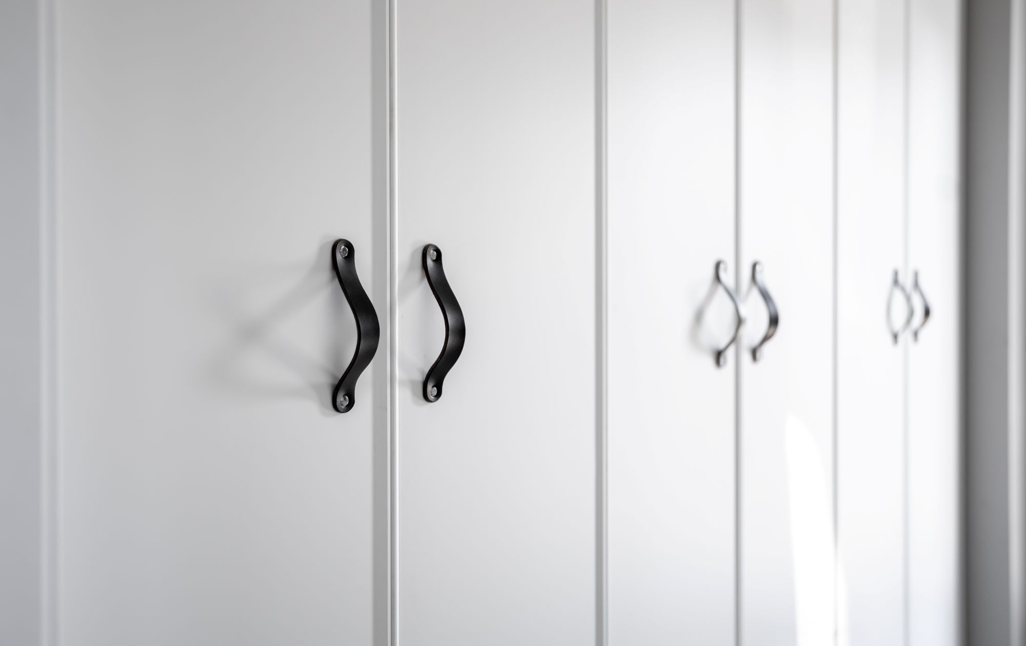 Kitchen cabinet installation